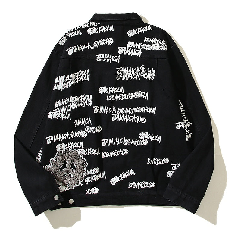 American-style baseball jacket Stu x Tears American High-Street Collaboration: Denim Jacket Featuring All-Over Barrage Text Print and Embroidered Cotton Boll Motifs.