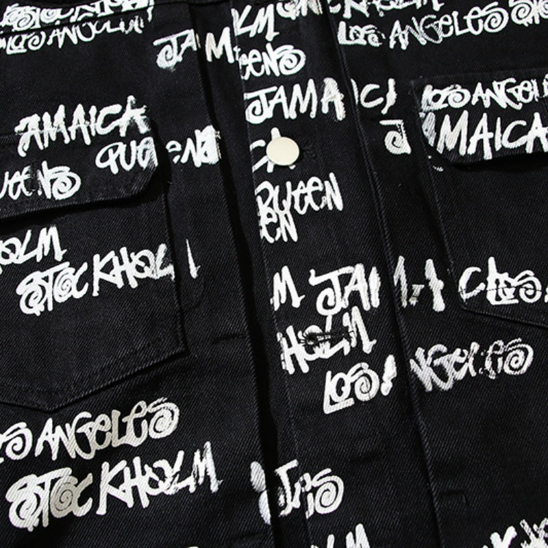 American-style baseball jacket Stu x Tears American High-Street Collaboration: Denim Jacket Featuring All-Over Barrage Text Print and Embroidered Cotton Boll Motifs.