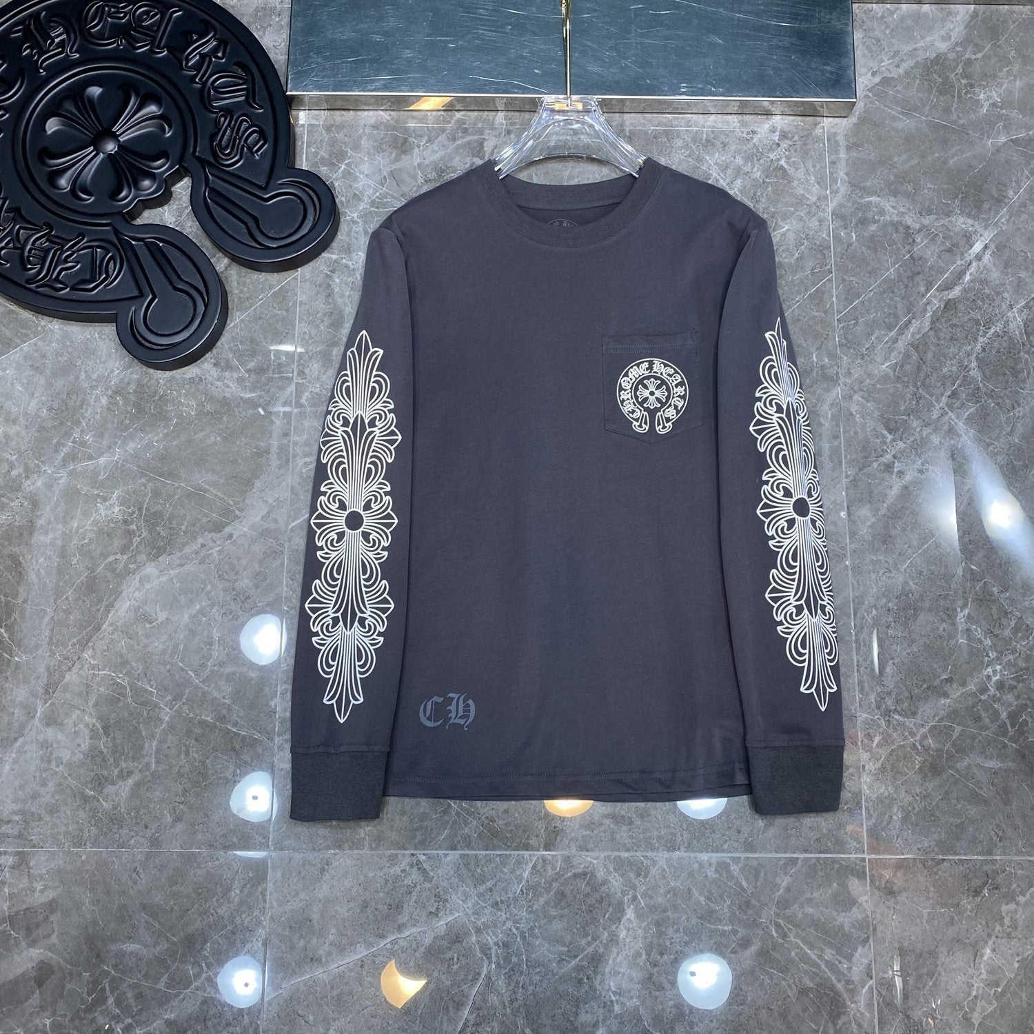 CHH  Heart Long Sleeve Shirt Unisex Fashion Loose Long Sleeve Shirt