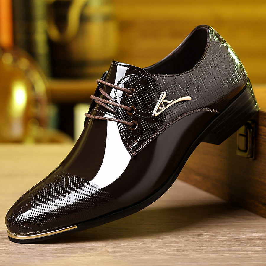 Men's dress shoes large size leather shoes men's glossy patent leather lace-up men's shoes business casual metal embellishment label British style derby shoes