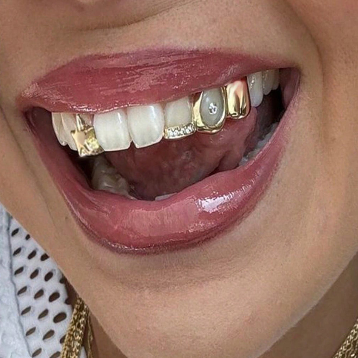 Grillz Hip-Hop Rock Hollow Single Hollow Bar Drill Triple Braces Daily Out Cool Glossy Gold Teeth Hip Hop Versatile Cross-border Accessories