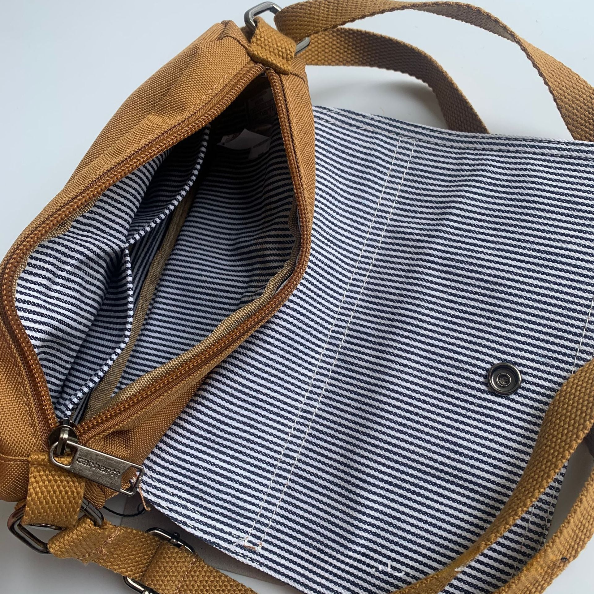 Mens Carhar Bag 2023 CARHAR essentials pouch